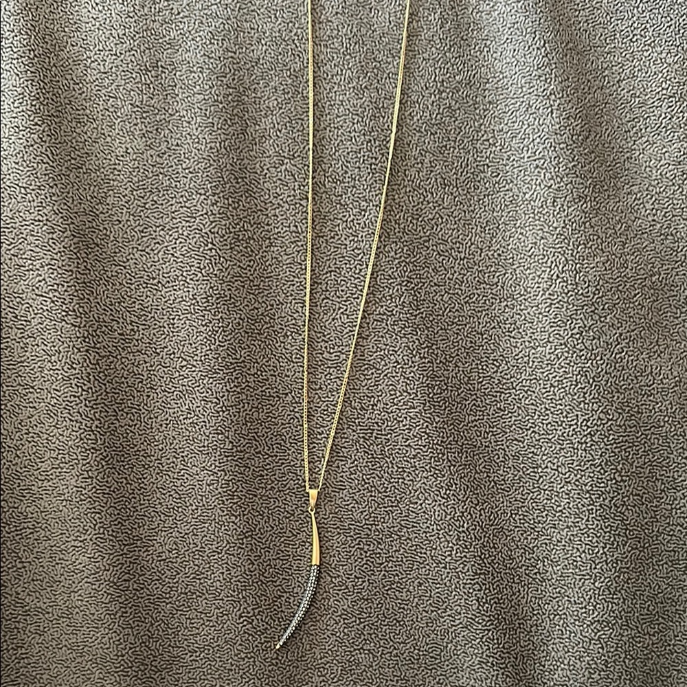 Elegant Gold and Black Necklace